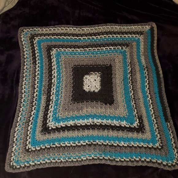 🌻HP🌻Handmade Crochet Baby Blanket & Hat Set - Picture 6 of 7